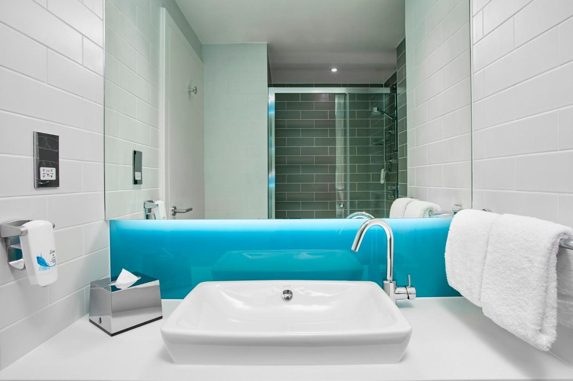 Holiday Inn Express Paris - Poissy By Ihg Exteriör bild