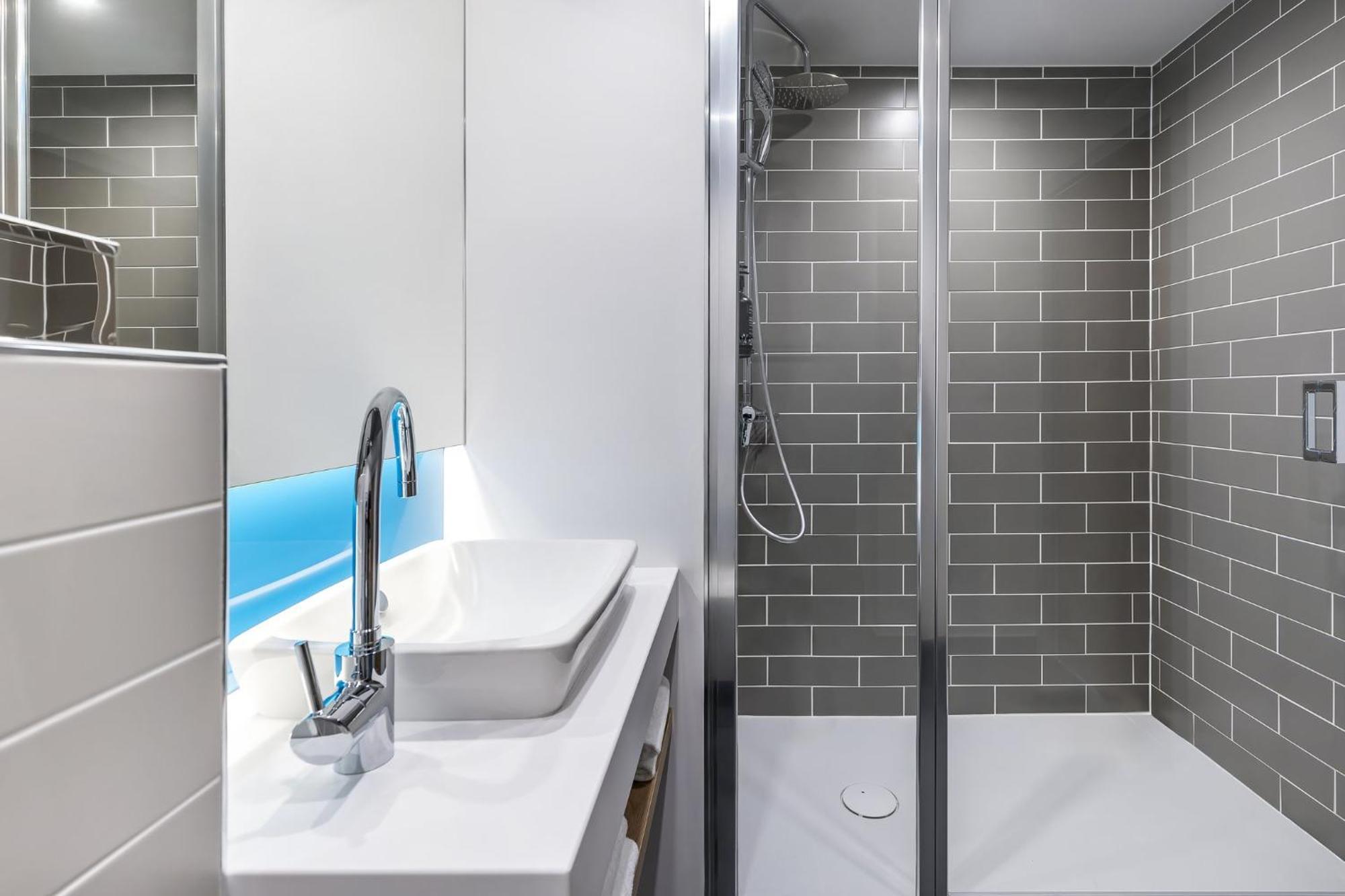 Holiday Inn Express Paris - Poissy By Ihg Exteriör bild